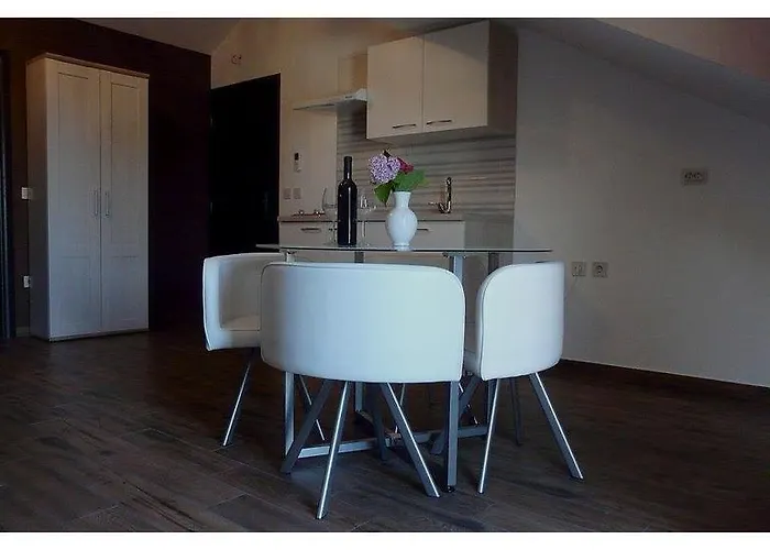 Sabioncello Apartment *