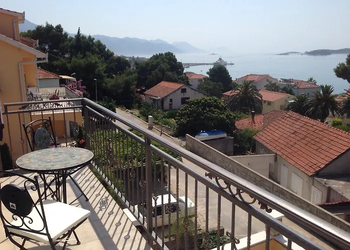 Sabioncello Apartment