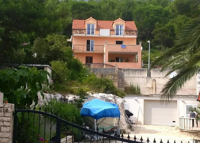 Sabioncello Apartment