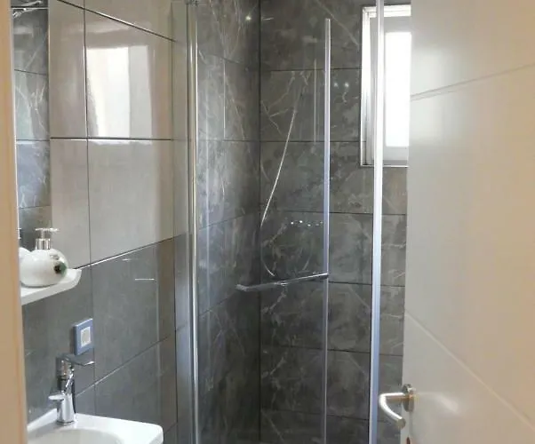 Sabioncello Apartment *